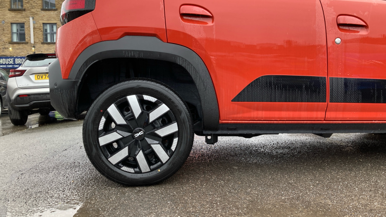 Dacia Spring 27kWh Expression 65 48kW 5dr Auto Electric Hatchback